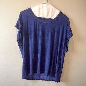 💙Blue Short-Sleeved Cable & Gauge T-shirt.